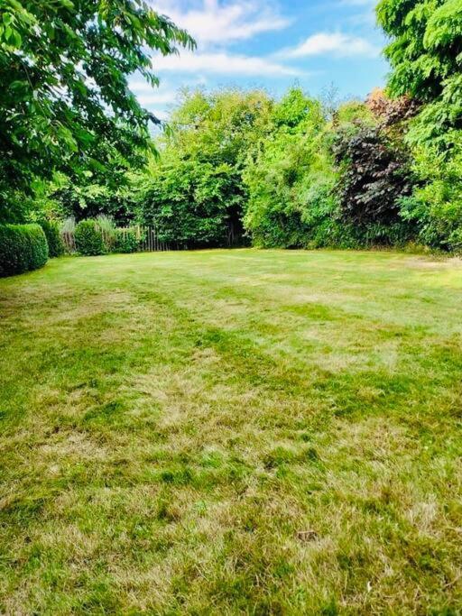 Maison De Vacances A La Campagne Avec Piscine "Maison Simon" Aubencheul-aux-Bois Bagian luar foto